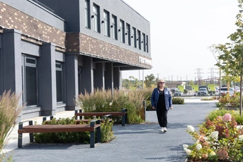 Прогулки к Парку российско-корейской дружбы и к озеру Алебашево — каждый день. | Источник: Евгений Шаров