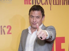 Пересуды об изменах Кондулайнен и жене на ток-шоу. Звезда сериала «Жизнь по вызову» Олег Каменщиков