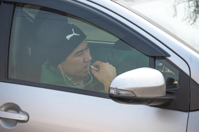 «Мне по барабану»: таксисты Самары о законе на российские авто