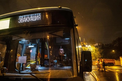 Жителей Волгограда разместят в школе после атаки БПЛА