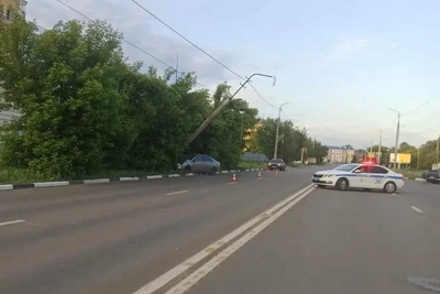 Пьяный лихач в Кургане протаранил столб