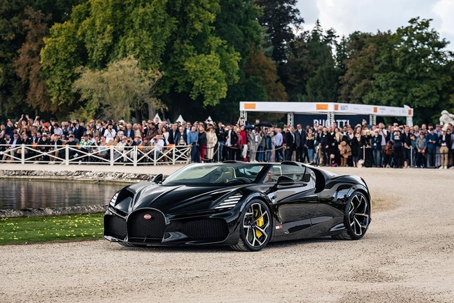 В России впервые за 13 лет зарегистрировали новый Bugatti | Источник: Zuma\TASS