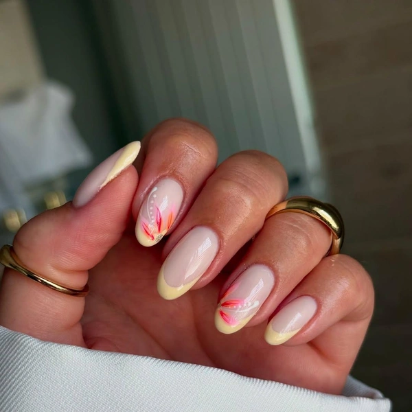 Источник: chloemillinsonnails