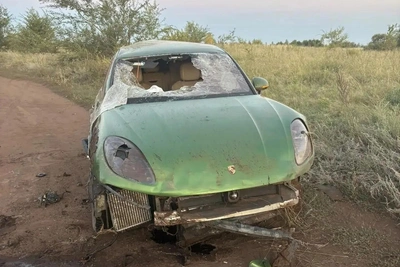 Опрокидывание Porsche Macan в Оренбурге: две женщины в больнице