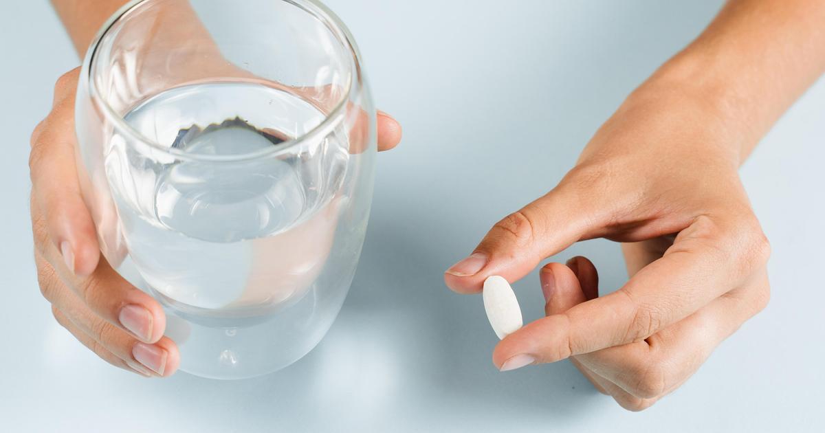 Запивать таблетки минеральной водой