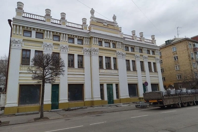 Строительный забор у Дома просвещения в Красноярске исчез