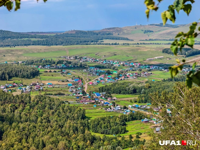 А Гумерово видно с другого склона | Источник: Булат Салихов / UFA1.RU