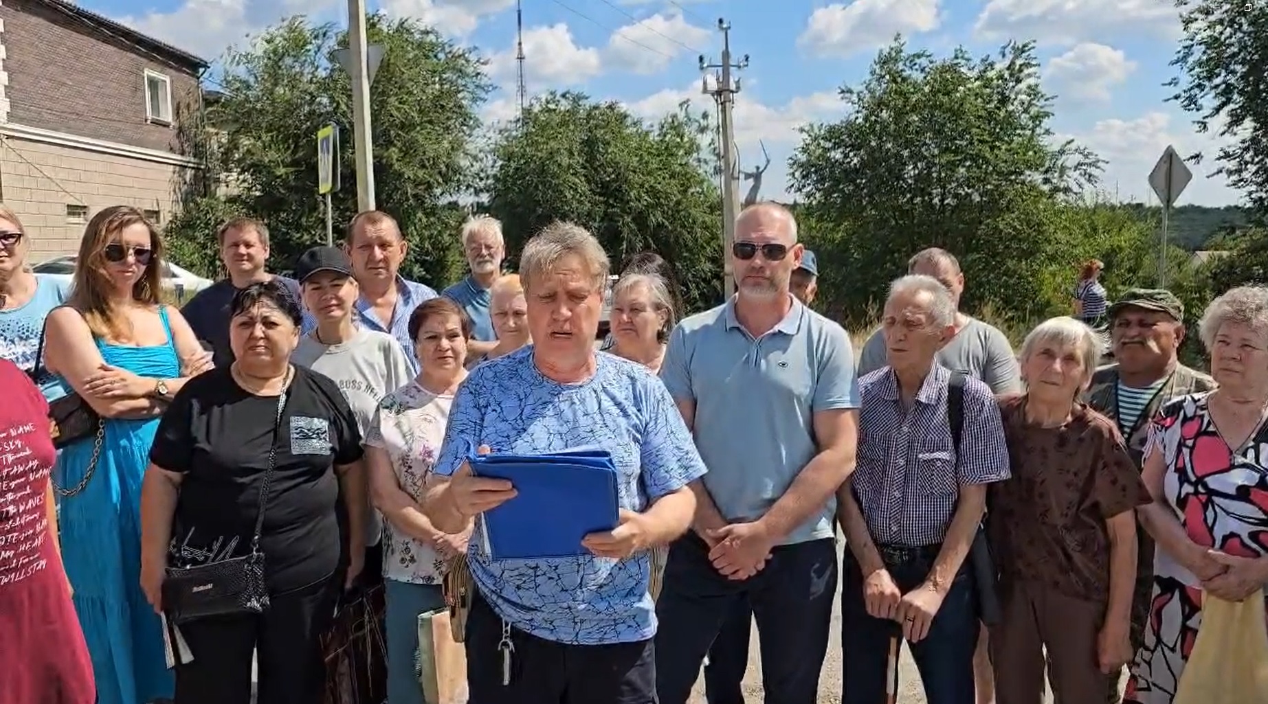 Волгоградцы требуют у Бастрыкина остановить стройку многоэтажек в частном  секторе - 19 июня 2024 - V1.ру