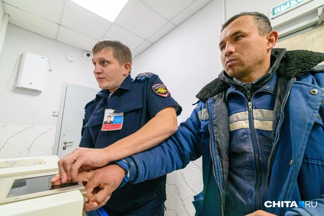Иностранцам с судимостью закроют путь к гражданству и ВНЖ в России | Источник: Олег Фёдоров / CHITA.RU