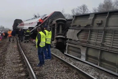 Восстановительный поезд из Татарстана направлен к месту крушения