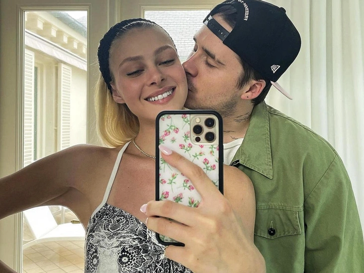 Никола Пельтц-Бэкхем и Бруклин Бэкхем