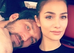 Жена Александра Овечкина посвятила ему песню