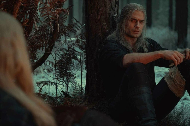 Геральт из Ривии в сериале «Ведьмак» («The Witcher» 18+, Netflix, 2019) | Источник: Кинопоиск.ру / Netflix