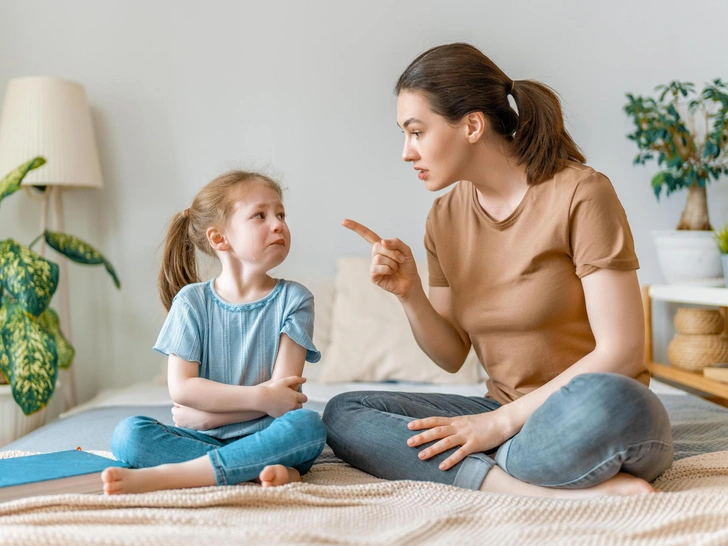 Принесут одни страдания: 3 установки от родителей, которые мешают вам жить здесь и сейчас