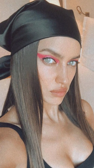 Ирина Шейк
