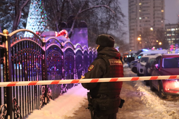 СК опровергает смерть 10-летней девочки, которую ранили при стрельбе в московском МФЦ
