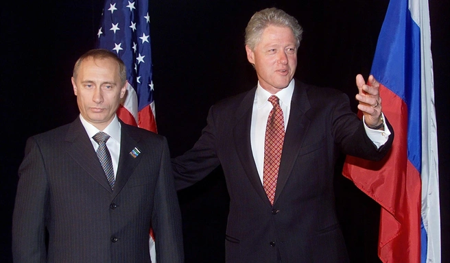 Владимир Путин и Билл Клинтон, 2000 год | Источник: Chris Wilson / Daily Mail