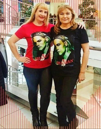 Фанатки сдружились на почве любви к Шаману | Источник: из архива Галины Королёвой