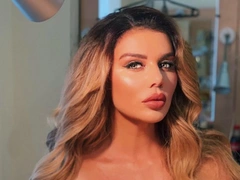 Анна Седокова пришла на баскетбольный матч, чтобы поддержать возлюбленного Яниса Тимма