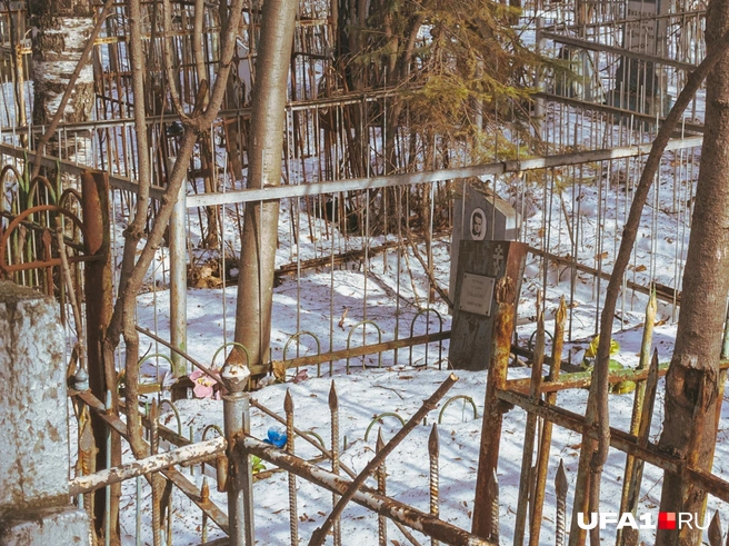Калитки на Сергиевском устанавливали высокие