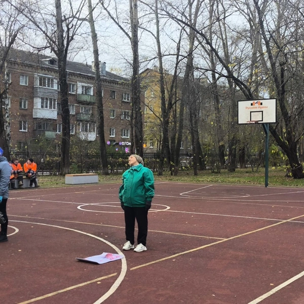 Жильцы соседних домов уже приходят сюда на зарядку  | Источник: Павел Черепанов / Telegram