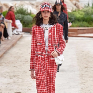 Виржини Виар Chanel креативті директоры лауазымынан кетеді