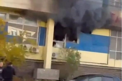 В Якутске горел магазин на Лермонтова