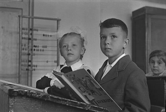 Первоклашки в 1968 году | Источник: из фотофондов Центрального госархива Самарской области и Самарского областного госархива социально-политической истории