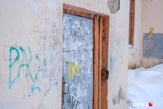 Надписи оставили все кому не лень | Источник: Булат Салихов / UFA1.RU