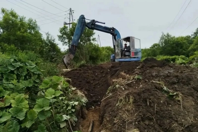 В селе Стародубское начали ремонт водопроводных сетей