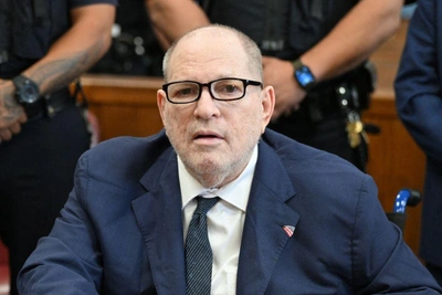 Харви Вайнштейн впервые высказался из тюрьмы