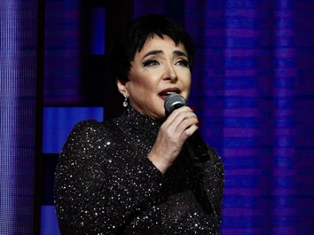 «В 82 ты выглядишь лучше, чем любой в 60»: Лолита показала маму, на которую стала очень похожа