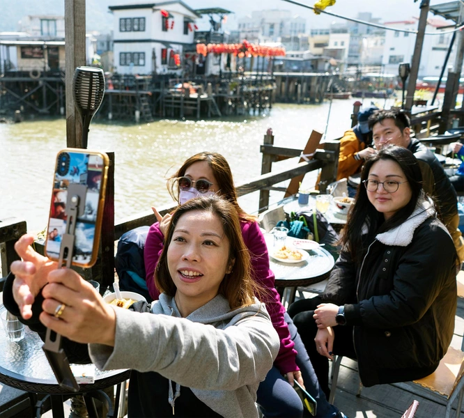 В России появится еще один национальный мессенджер «Молния». Он будет похож на китайский WeChat