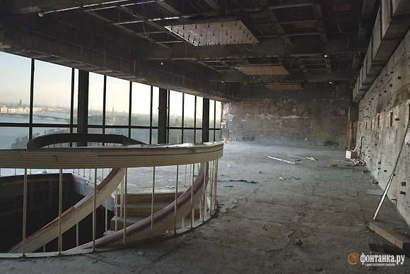 Сегодня в гостинице ничего не напоминает о трагедии. Сменилось и само название&nbsp;— на «Санкт-Петербург» | Источник: Владимир Никонов / «Ваш тайный советник»