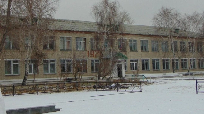 Родители возмущены, что закрыли школу | Источник: Жители села Большая Рига
