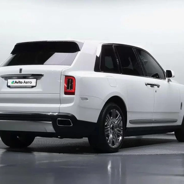 Авто продают с пробегом | Источник: Avito.ru