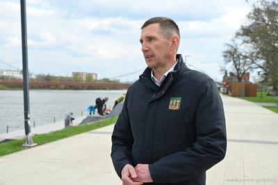 На набережной Пензы провели субботник и начали голосование за объекты 2027