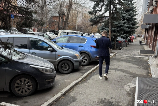 Когда Ярослав узнал, что мы журналисты, он закрыл офис и не захотел с нами общаться | Источник: Наталья Лапцевич