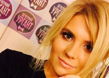 Анна Шульгина стала рыжей бестией