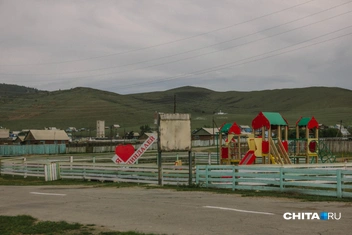 Сразу напротив лукодрома детская площадка | Источник: Руслан Симушин / CHITA.RU