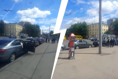 Ярославцы жалуются на нелегальное такси у вокзала