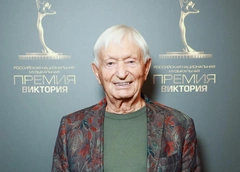 Молодые жены, лечение в Израиле, участие в «Голос. 60+». Николаю Агутину — 90