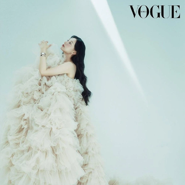 Источник: @voguekorea