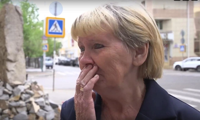 Женщина в слезах рассказала о потере супруга | Источник: РТК «Забайкалье»
