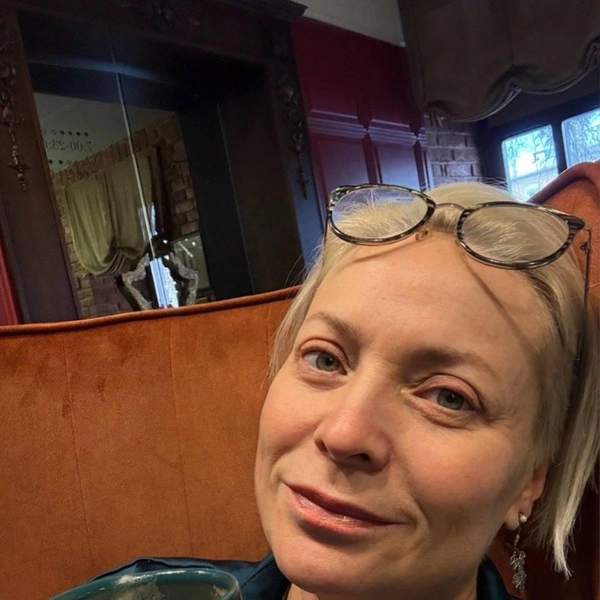 Она не постеснялась и показала себя без макияжа | Источник: Светлана Пермякова / Telegram