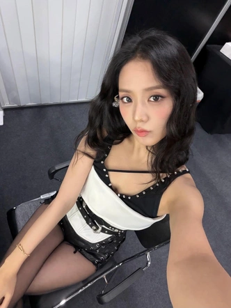 Источник: @sooyaaa__