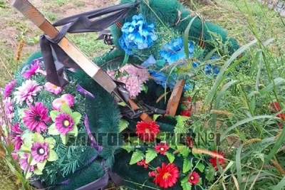 В Приамурье вандалы разгромили кладбище