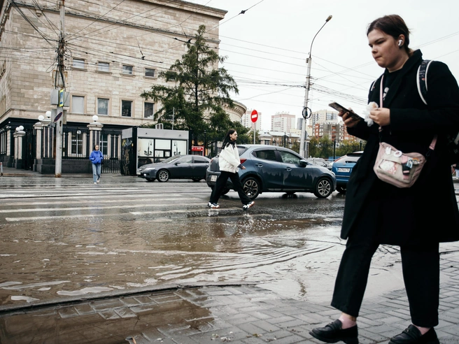 Дождь 1 сентября предвещает промозглый сентябрь | Источник: Андрей Бортко / NGS.RU