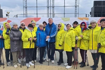 Кузнечане присоединились к фестивалю скандинавской ходьбы в области