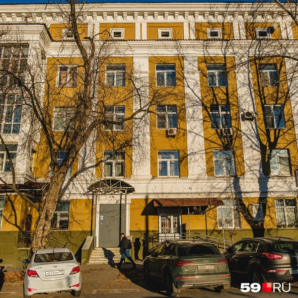 Раньше здесь жили сотрудники ВКИУ | Источник: Тимофей Калмаков / 59.RU
